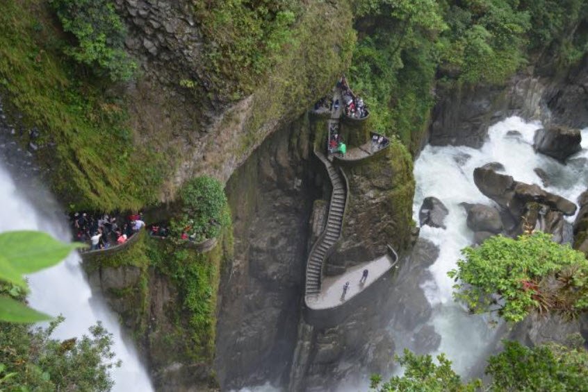 Pailón del Diablo Waterfall, Near Baños, Tungurahua, Ecuador
